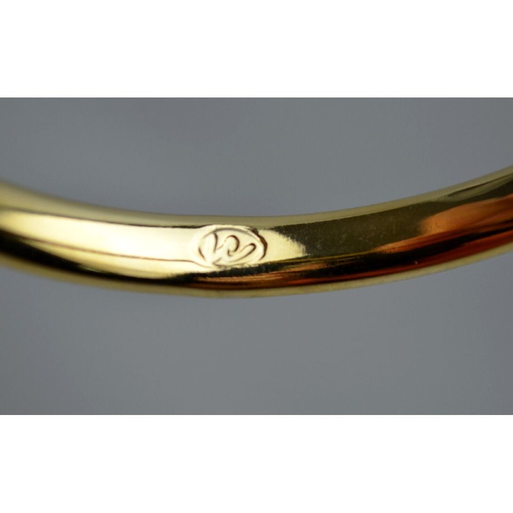 Gold Tone Dangle Bracelet Marked " W " with‎ Herringbone Pattern 2.75" Across - Picture 5 of 5